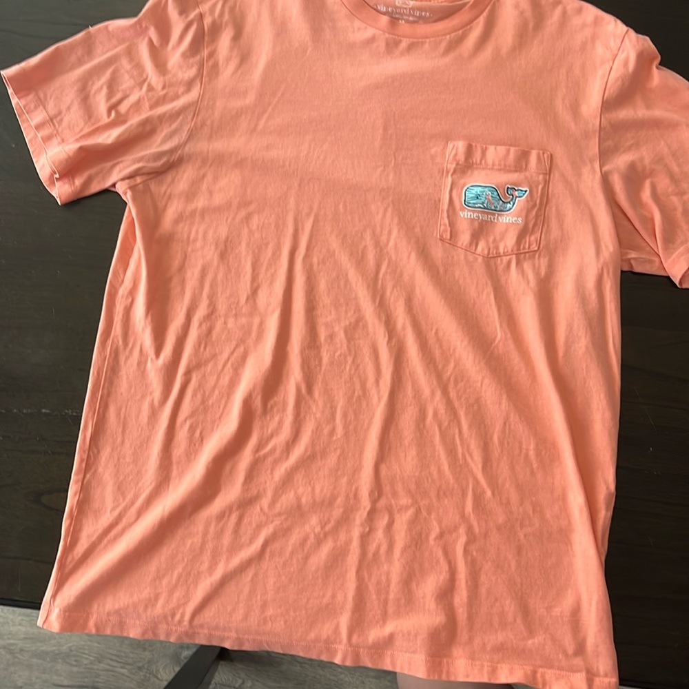 Men’s short sleeve tee shirt vineyard vine
